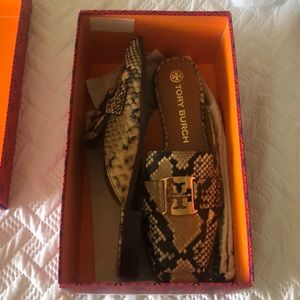 NWT Tory Burch Georgia Loafer Mules snake 9.5